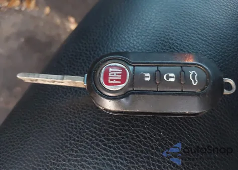 2012 Fiat 500 Sport z USA, uszkodzony, nr VIN 3C3CFFBR9CT357795